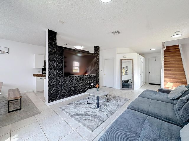 4702 NW 59th Manor, Coconut Creek, FL 33073