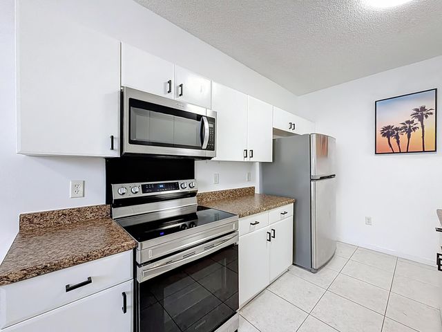 4702 NW 59th Manor, Coconut Creek, FL 33073