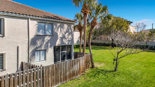 4702 NW 59th Manor, Coconut Creek, FL 33073