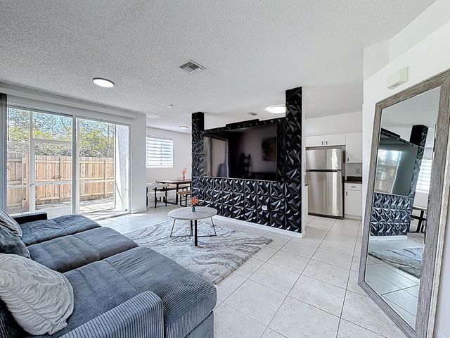 4702 NW 59th Manor, Coconut Creek, FL 33073