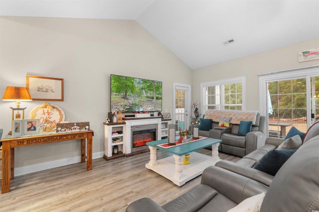 208 Baylee Circle, Galivants Ferry, SC 29544