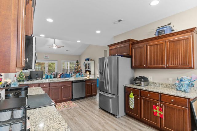 208 Baylee Circle, Galivants Ferry, SC 29544