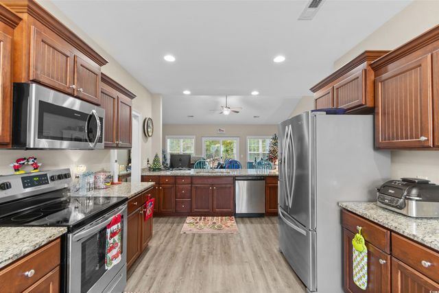 208 Baylee Circle, Galivants Ferry, SC 29544