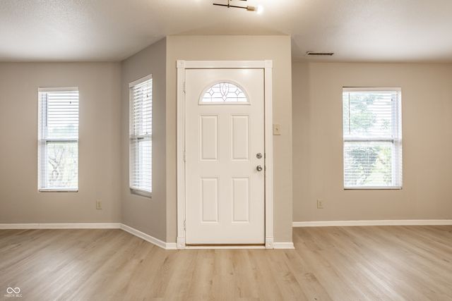 12084 E 141st Street, Noblesville, IN 46060