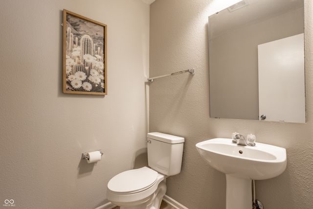 12084 E 141st Street, Noblesville, IN 46060