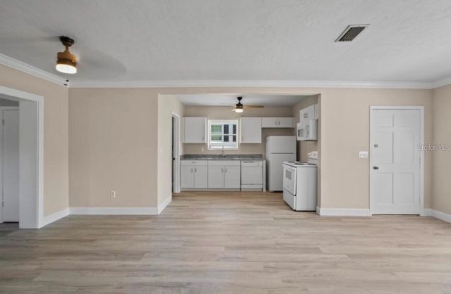 2450 CARDENA AVENUE, Deltona, FL 32738