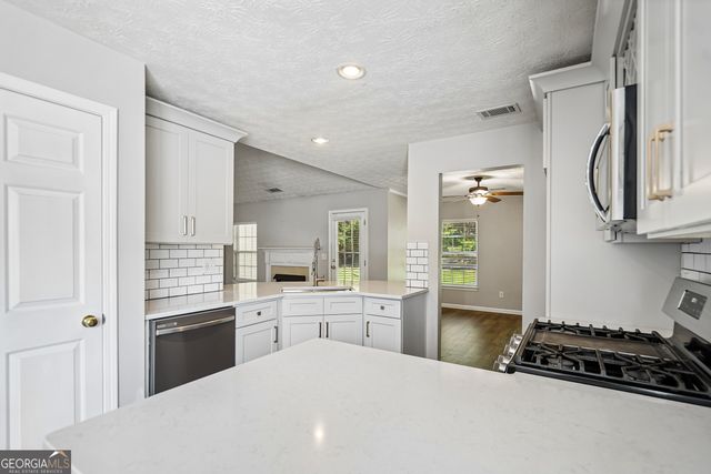 2213 Skylar Leigh Drive, Buford, GA 30518
