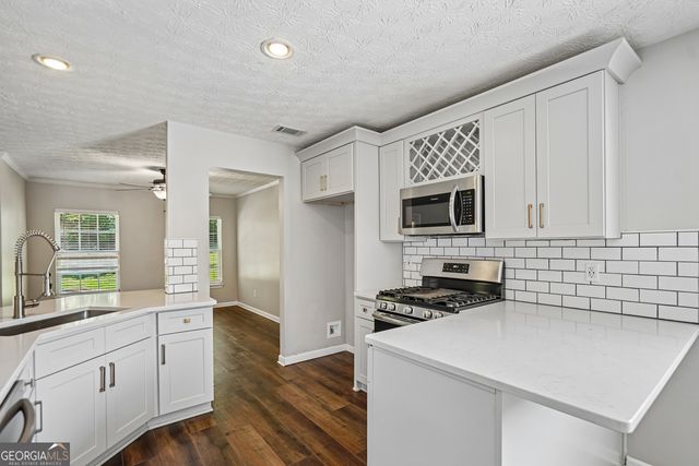 2213 Skylar Leigh Drive, Buford, GA 30518