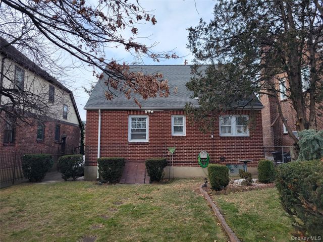 30-11 149th Street, Flushing, NY 11354