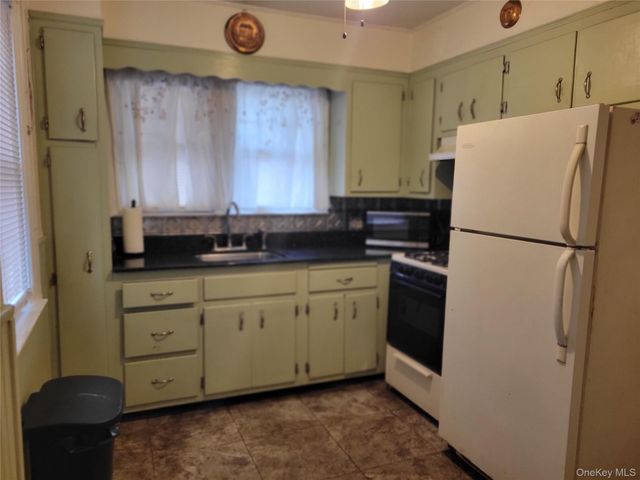 30-11 149th Street, Flushing, NY 11354