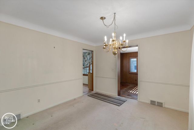 785 Barrington Road, Grosse Pointe Park, MI 48230