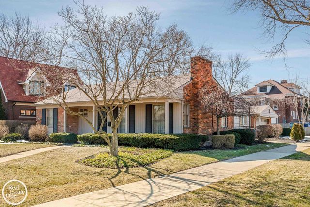 785 Barrington Road, Grosse Pointe Park, MI 48230