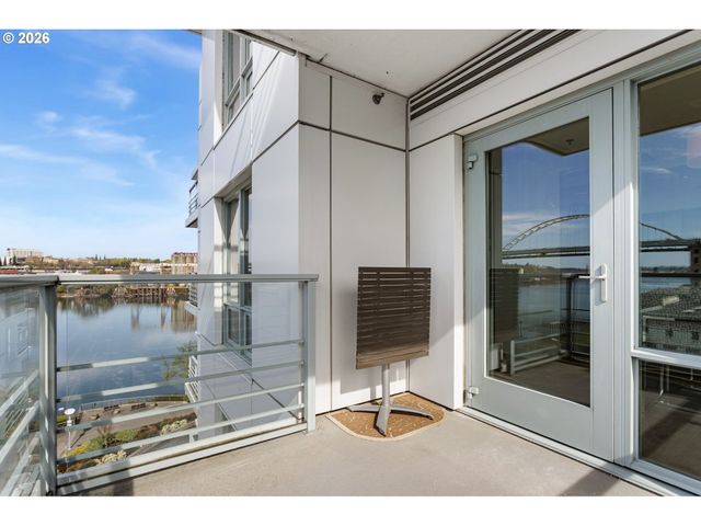 1310 Nw NAITO Pkwy 707, Portland, OR 97209