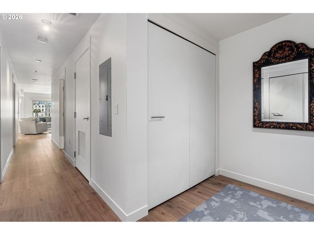 1310 Nw NAITO Pkwy 707, Portland, OR 97209