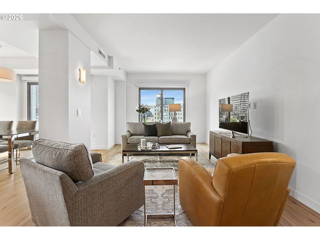 1310 Nw NAITO Pkwy 707, Portland, OR 97209