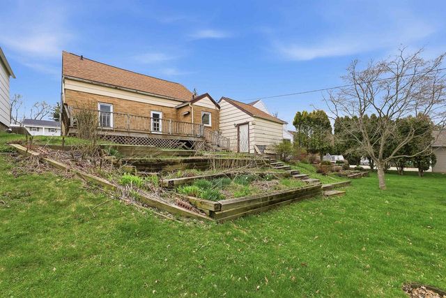 612 W Mackie Street, Beaver Dam, WI 53916