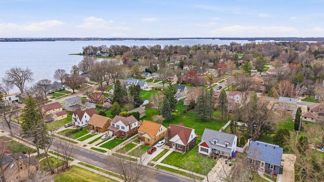 612 W Mackie Street, Beaver Dam, WI 53916