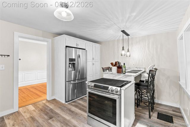 915 Main Street, Fenton, MI 48430