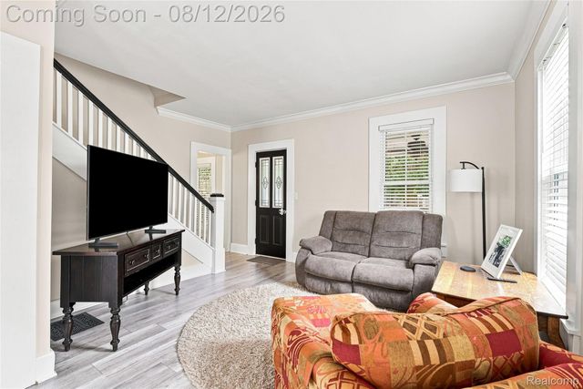 915 Main Street, Fenton, MI 48430