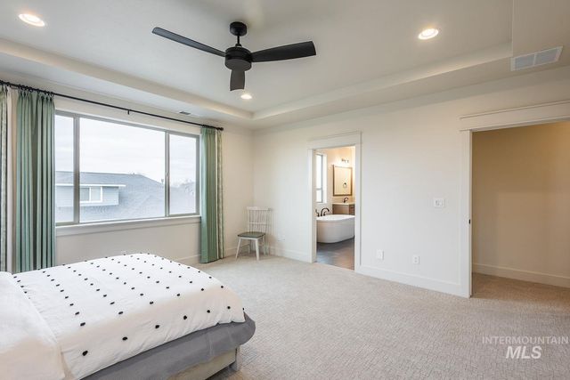 2752 E Sawtelle Peak St, Meridian, ID 83642