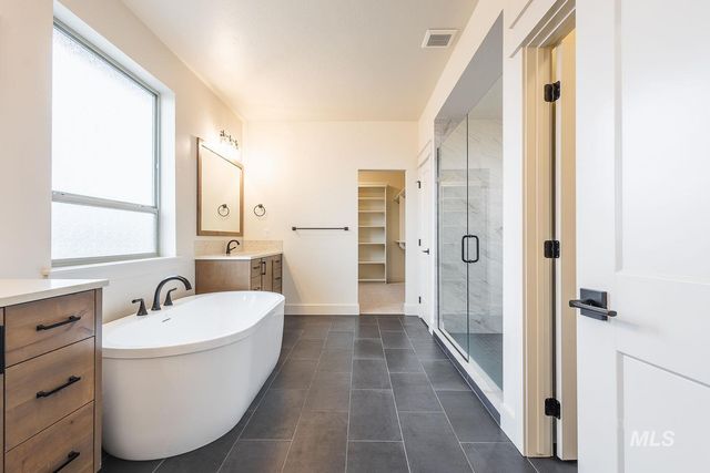 2752 E Sawtelle Peak St, Meridian, ID 83642