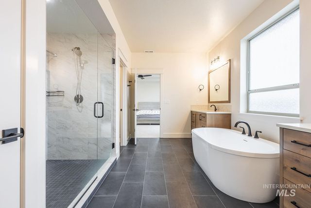 2752 E Sawtelle Peak St, Meridian, ID 83642