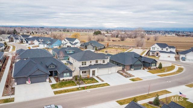 2752 E Sawtelle Peak St, Meridian, ID 83642