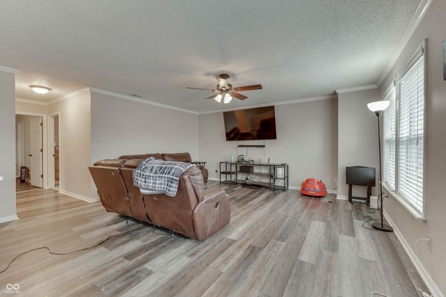 2180 Olympia Drive, Franklin, IN 46131