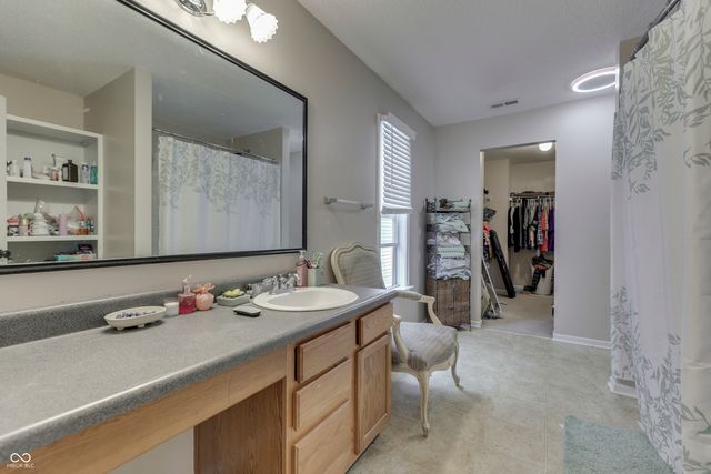 2180 Olympia Drive, Franklin, IN 46131