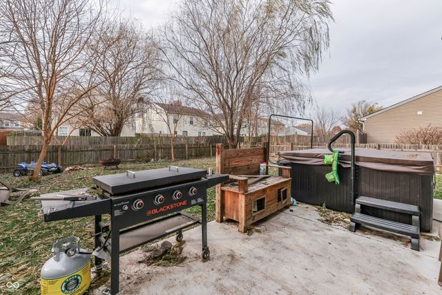 2180 Olympia Drive, Franklin, IN 46131