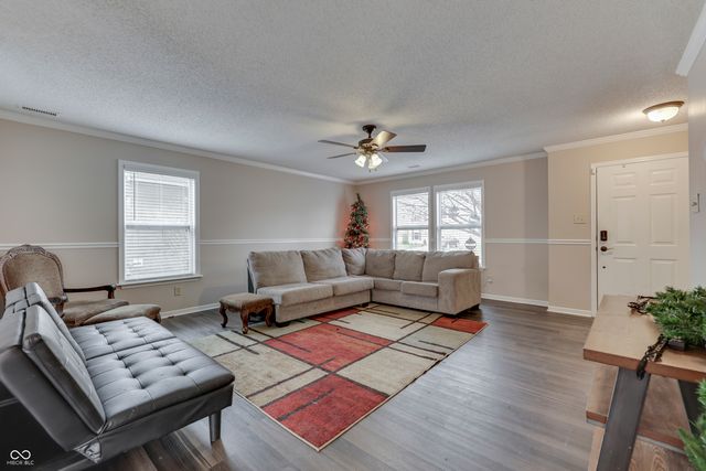 2180 Olympia Drive, Franklin, IN 46131