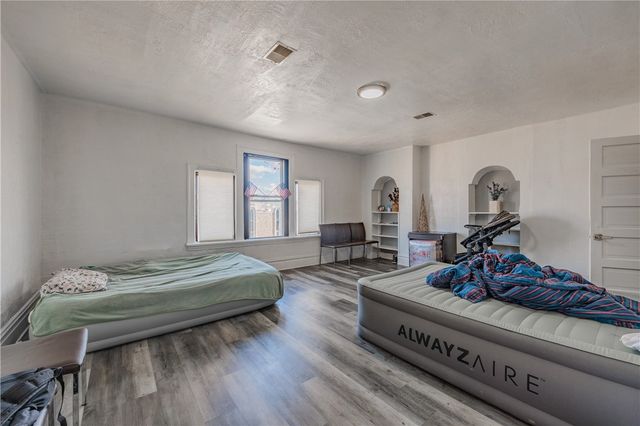 930 Brookline Blvd, Brookline, PA 15226