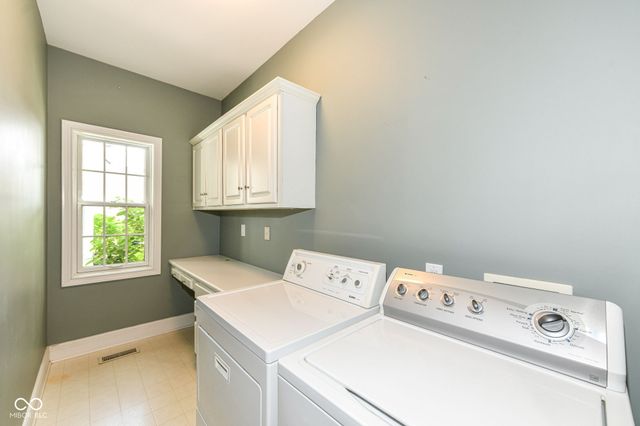 11483 Lake Stonebridge Lane, Fishers, IN 46037