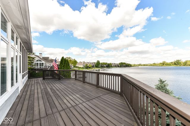 11483 Lake Stonebridge Lane, Fishers, IN 46037