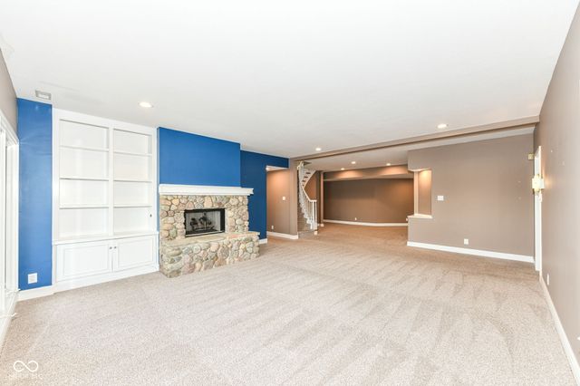 11483 Lake Stonebridge Lane, Fishers, IN 46037