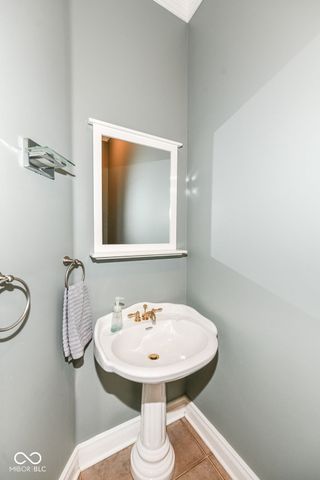 11483 Lake Stonebridge Lane, Fishers, IN 46037