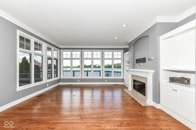 11483 Lake Stonebridge Lane, Fishers, IN 46037