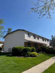 8328 Oak Leaf Drive 1503, Woodridge, IL 60517