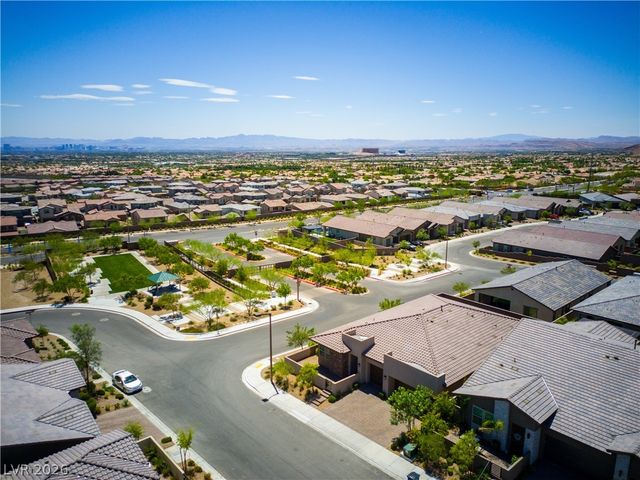 11837 Grassy Plain Avenue, Las Vegas, NV 89138