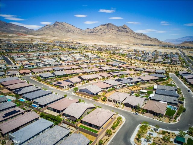 11837 Grassy Plain Avenue, Las Vegas, NV 89138