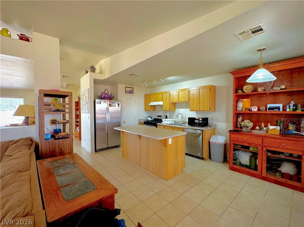 5218 Jungle Orchard Street, North Las Vegas, NV 89031 — photo 3