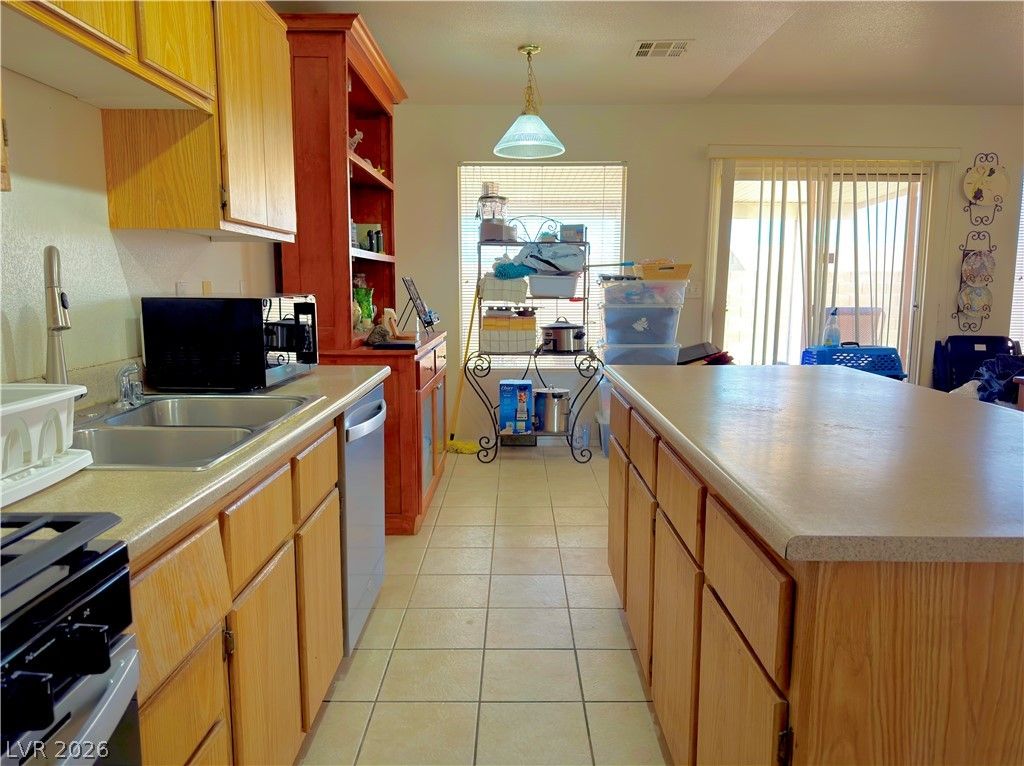 5218 Jungle Orchard Street, North Las Vegas, NV 89031 — photo 5