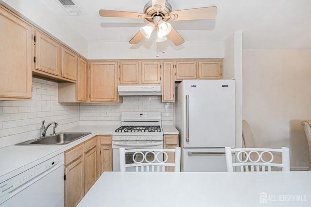 331 Waterford Drive, Edison, NJ 08817