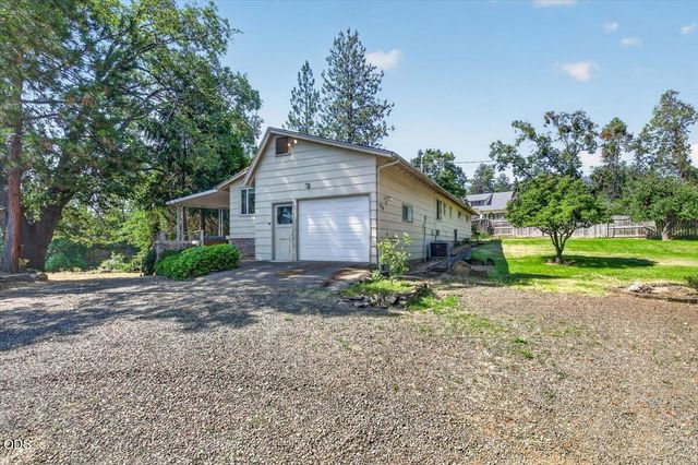 624 Crowson Road, Ashland, OR 97520