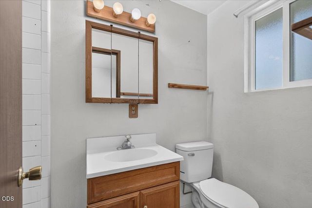 624 Crowson Road, Ashland, OR 97520