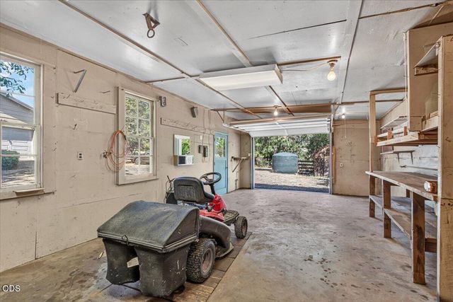 624 Crowson Road, Ashland, OR 97520