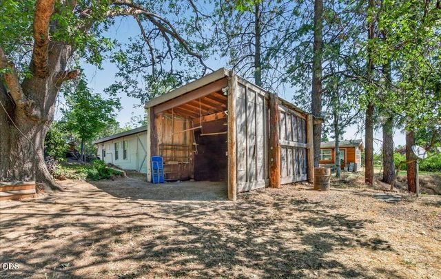 624 Crowson Road, Ashland, OR 97520