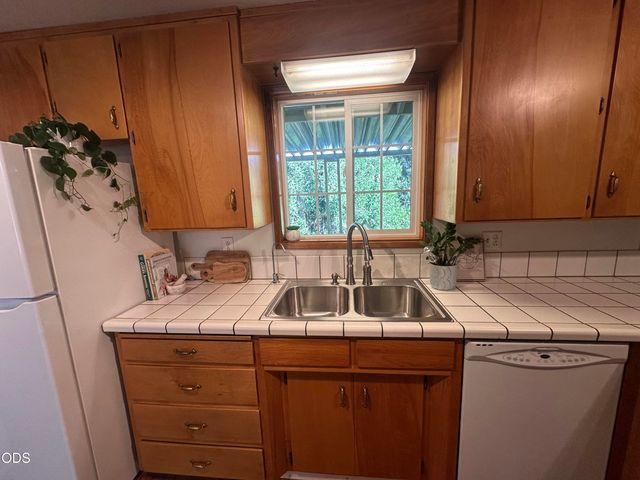 624 Crowson Road, Ashland, OR 97520