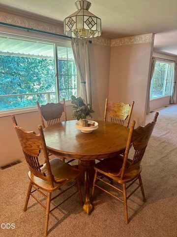 624 Crowson Road, Ashland, OR 97520
