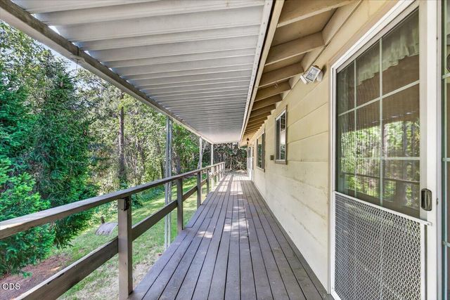 624 Crowson Road, Ashland, OR 97520